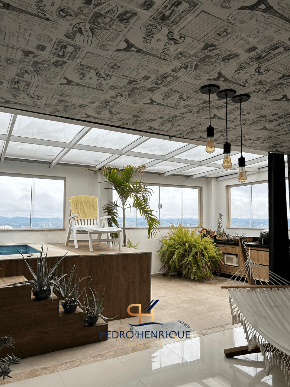 Cobertura de 189m² no Vila Ema, Aceita Permuta