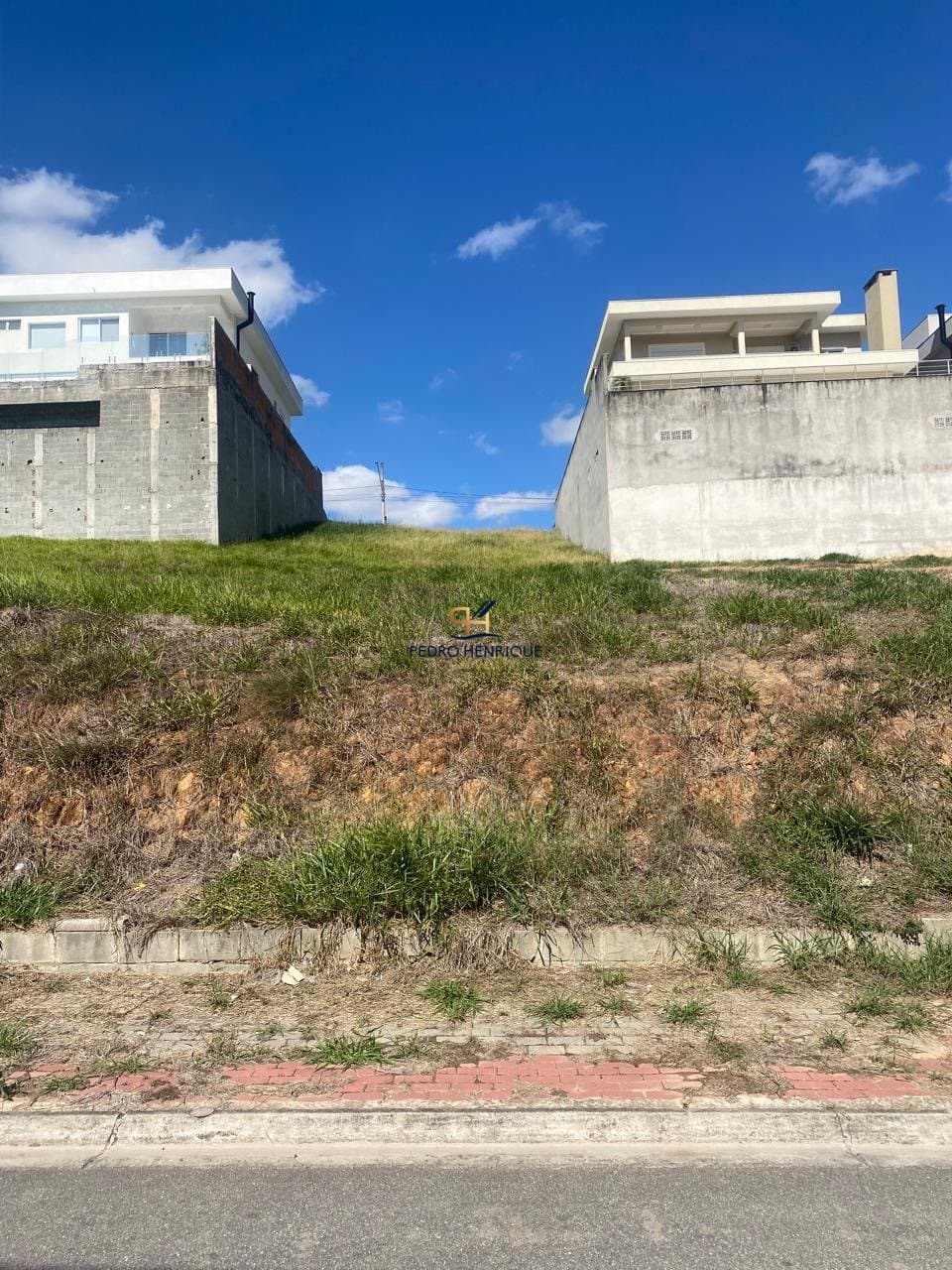 Lote/Terreno de 490m² no bairro Condomínio Residencial Jaguary, em São José dos Campos